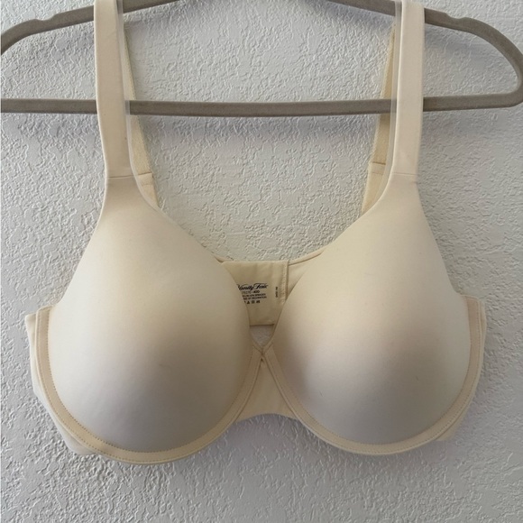Vanity Fair Body Sleeks Support Full Coverage Contour Bra Size 40D - Picture 3 of 10